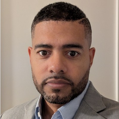 Headshot of Fernando Lorence